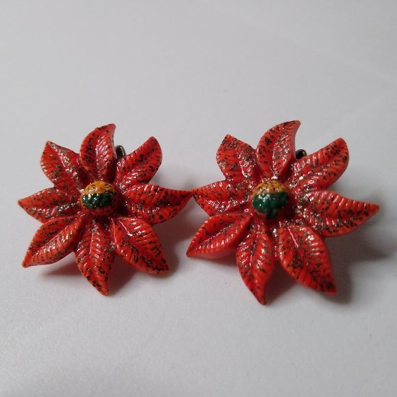 Vintage Red Poinsettia Flower Celluloid Clip On Earrings - Picture 1 of 16